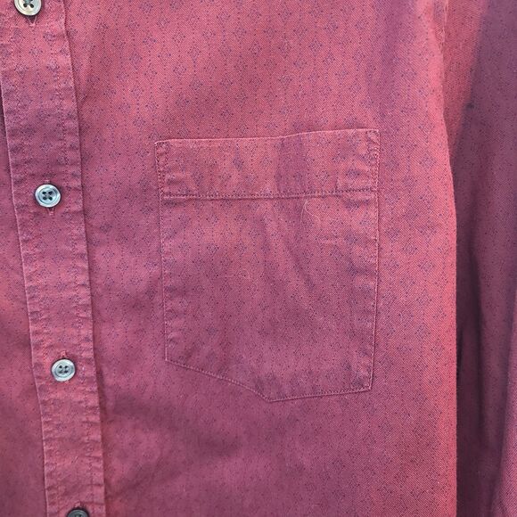 Banana Republic Mens L Oxford Button Down Shirt Maroon Untucked Fit Cotton - Picture 4 of 11